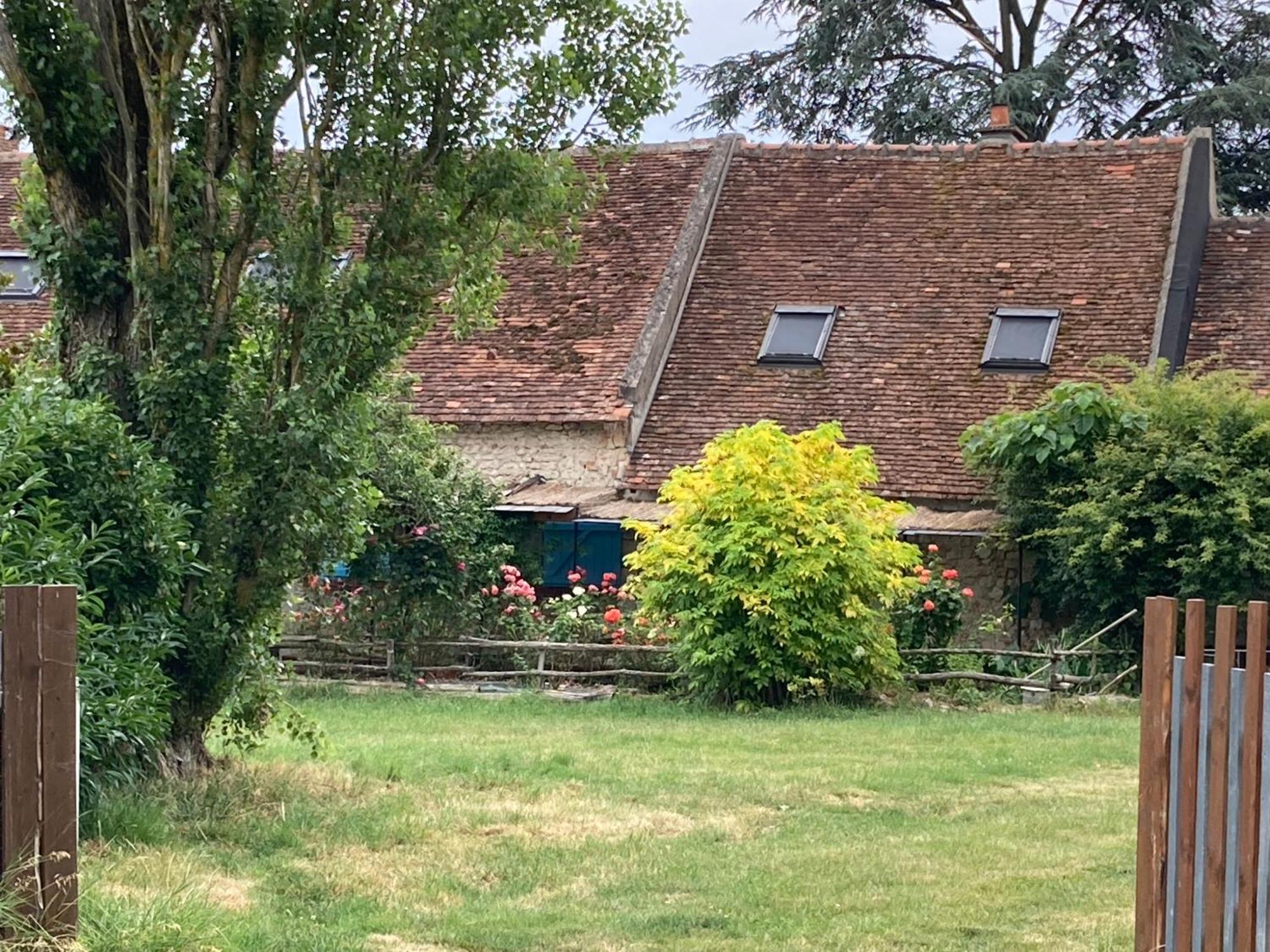 Chambre D'Hotes Chez Gustave & Compagnie Choussy Exterior foto